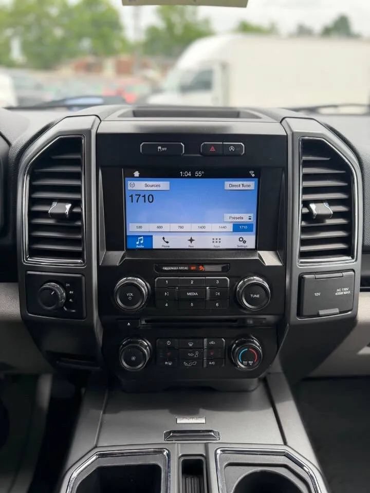 Used 2017 Ford F150 XLT w/ Equipment Group 302A Luxury AWD/4WD image 17