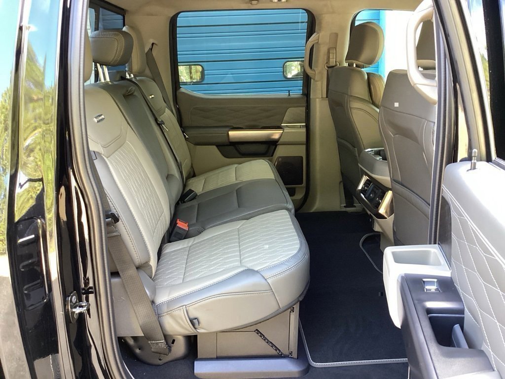 New 2026 Ford F350 Platinum w/ Platinum Plus Package image 33