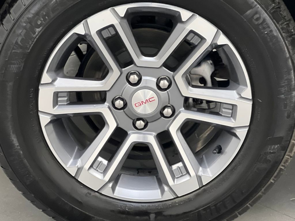 Used 2025 GMC Terrain Elevation image 57