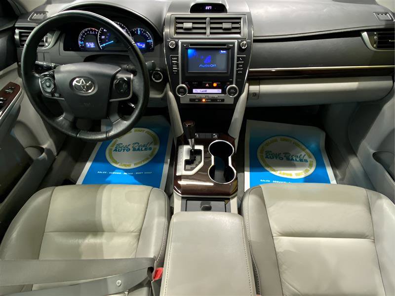 Used 2012 Toyota Camry XLE FWD image 17