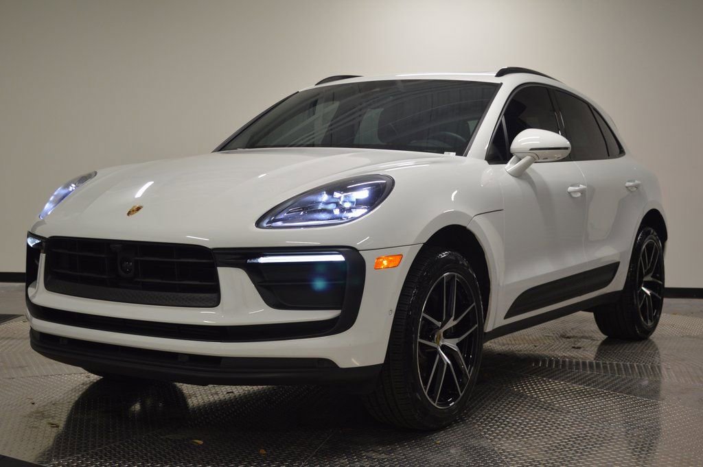 Certified 2022 Porsche Macan