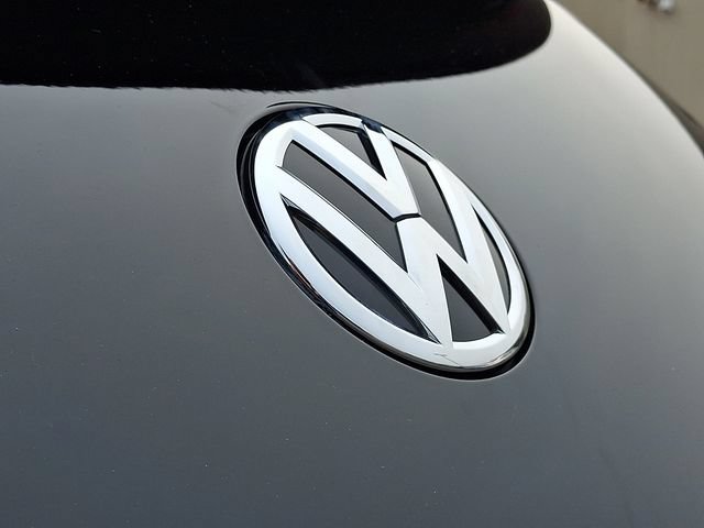 Used 2014 Volkswagen Beetle 1.8T FWD image 30