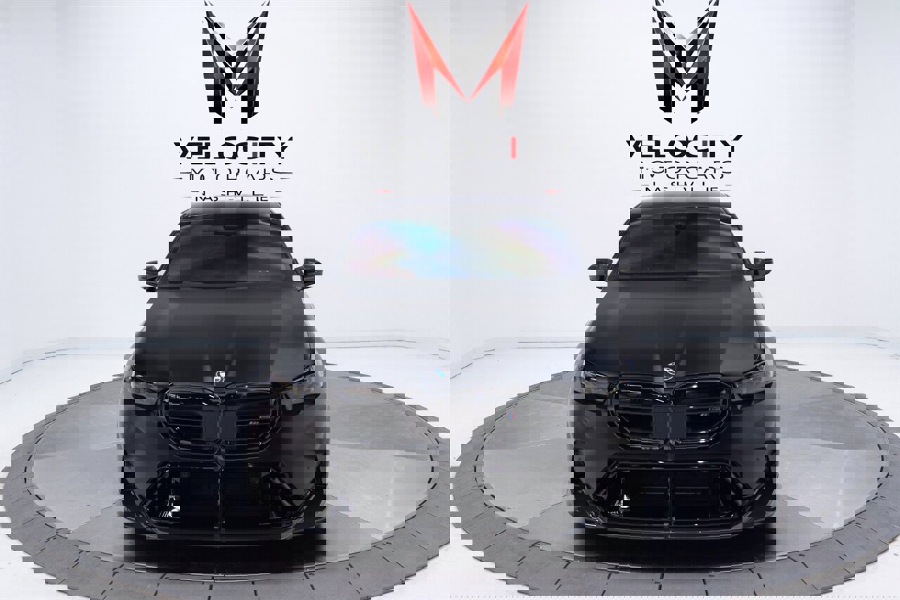 Used 2025 BMW M5 w/ Carbon Package image 11