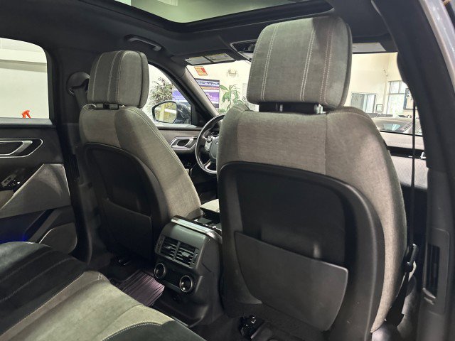 Used 2019 Land Rover Range Rover Velar R-Dynamic SE AWD/4WD image 46