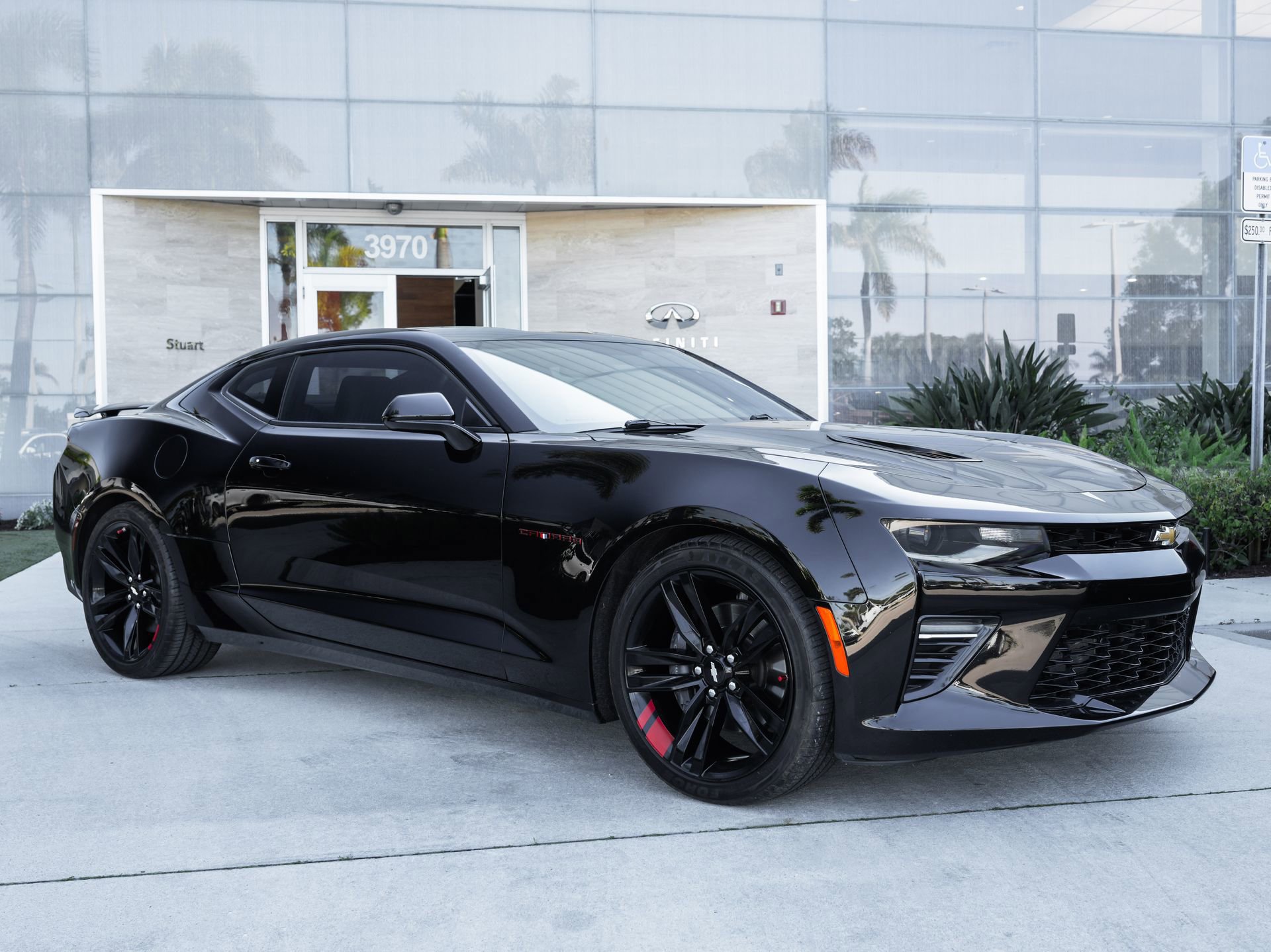 Used 2018 Chevrolet Camaro SS w/ Redline Edition RWD image 4