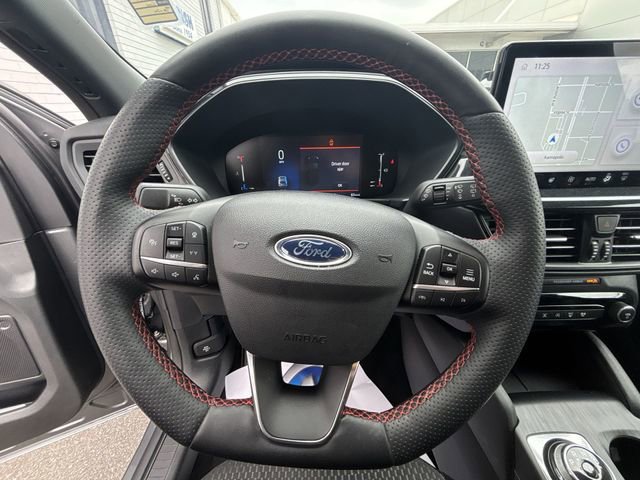 Used 2023 Ford Escape ST-Line w/ Tech Pack #1 FWD image 11