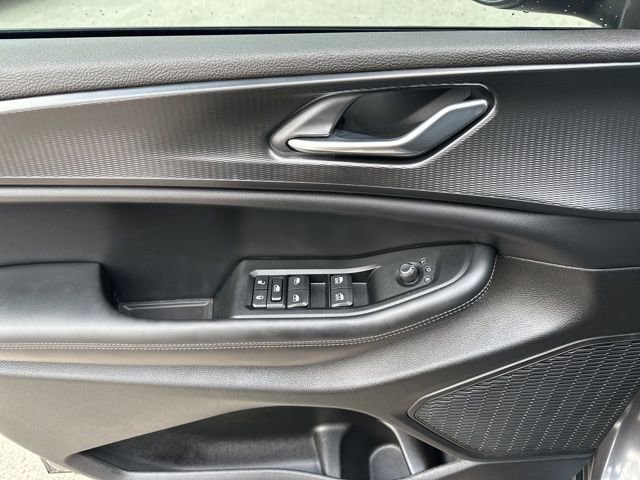 Used 2024 Jeep Grand Cherokee Laredo w/ Trailer Tow Package image 18