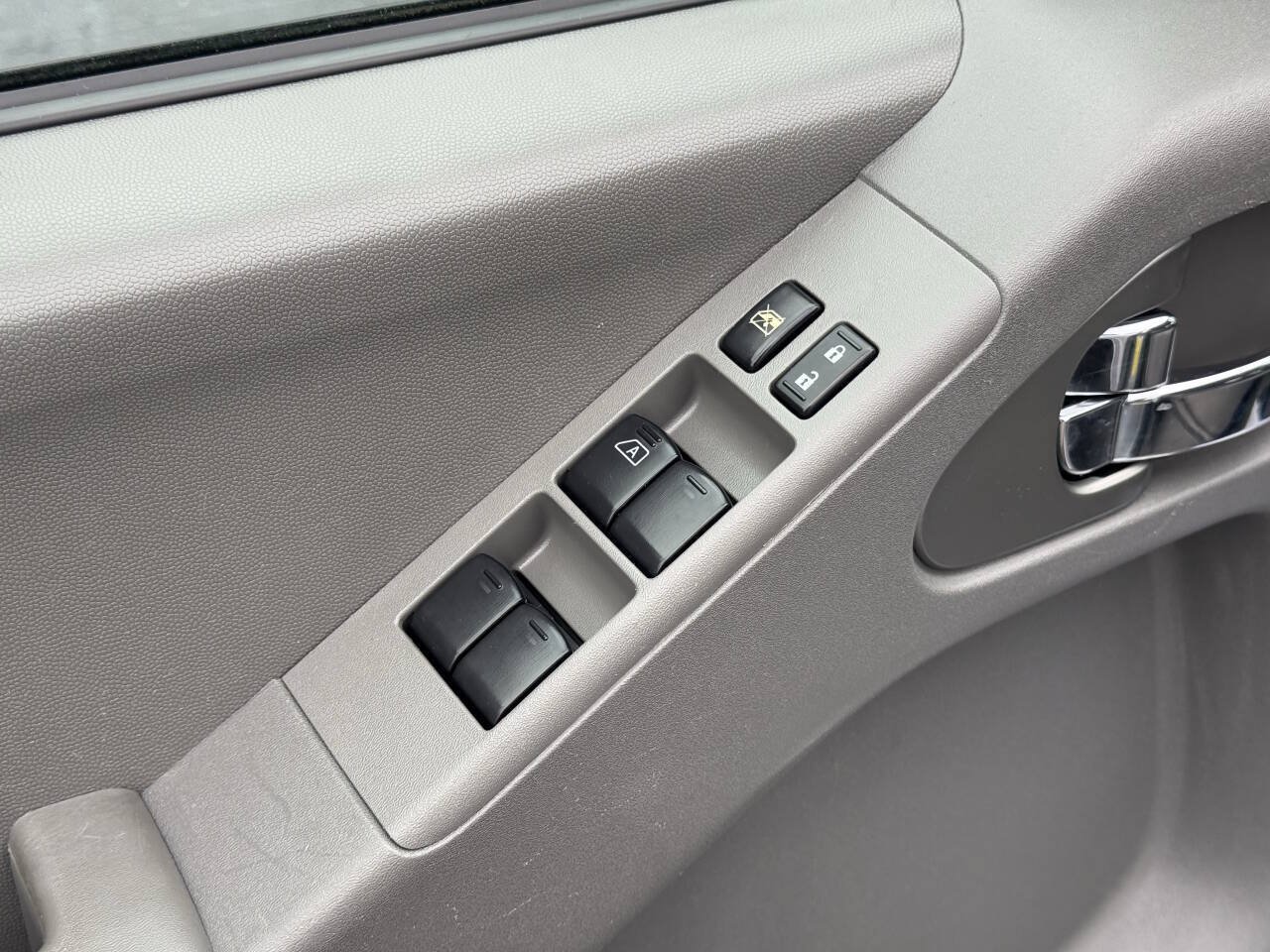 Used 2016 Nissan Frontier SV RWD image 20
