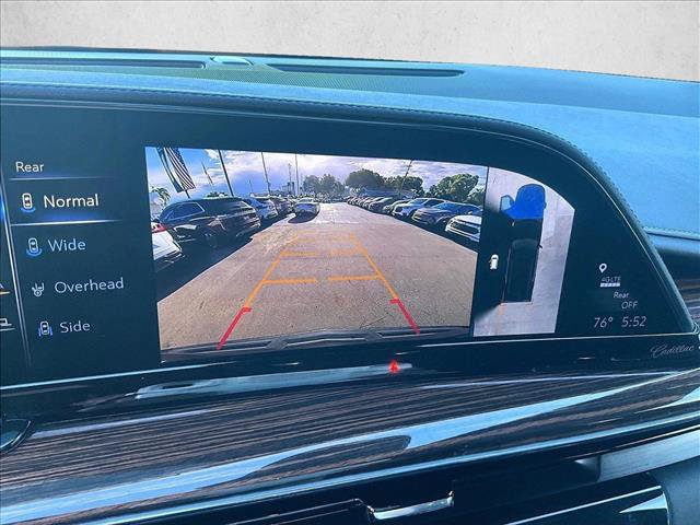 Used 2023 Cadillac Escalade Premium Luxury RWD image 23