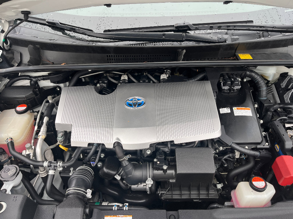 Used 2016 Toyota Prius Three Touring image 37