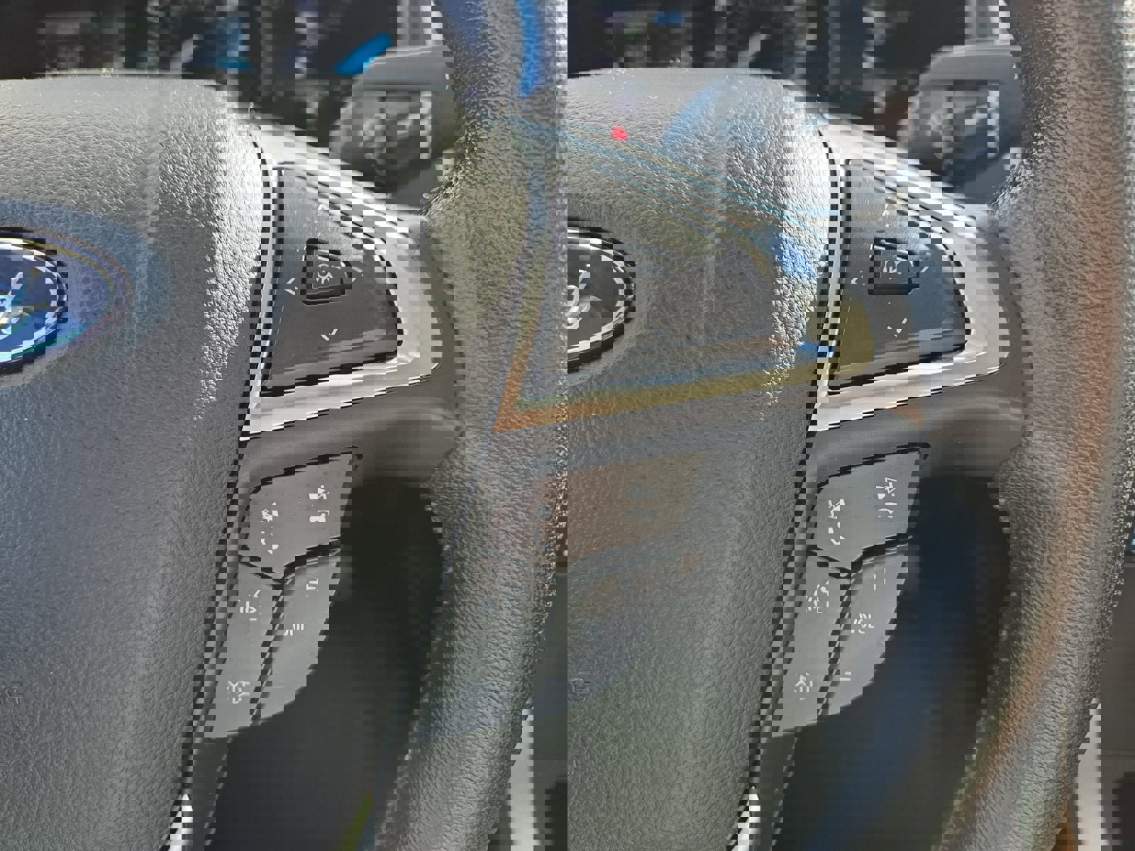 Certified 2022 Ford Edge SEL w/ Convenience Package image 15