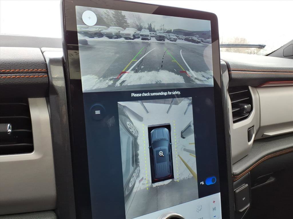 Used 2022 Ford Expedition Timberline image 12