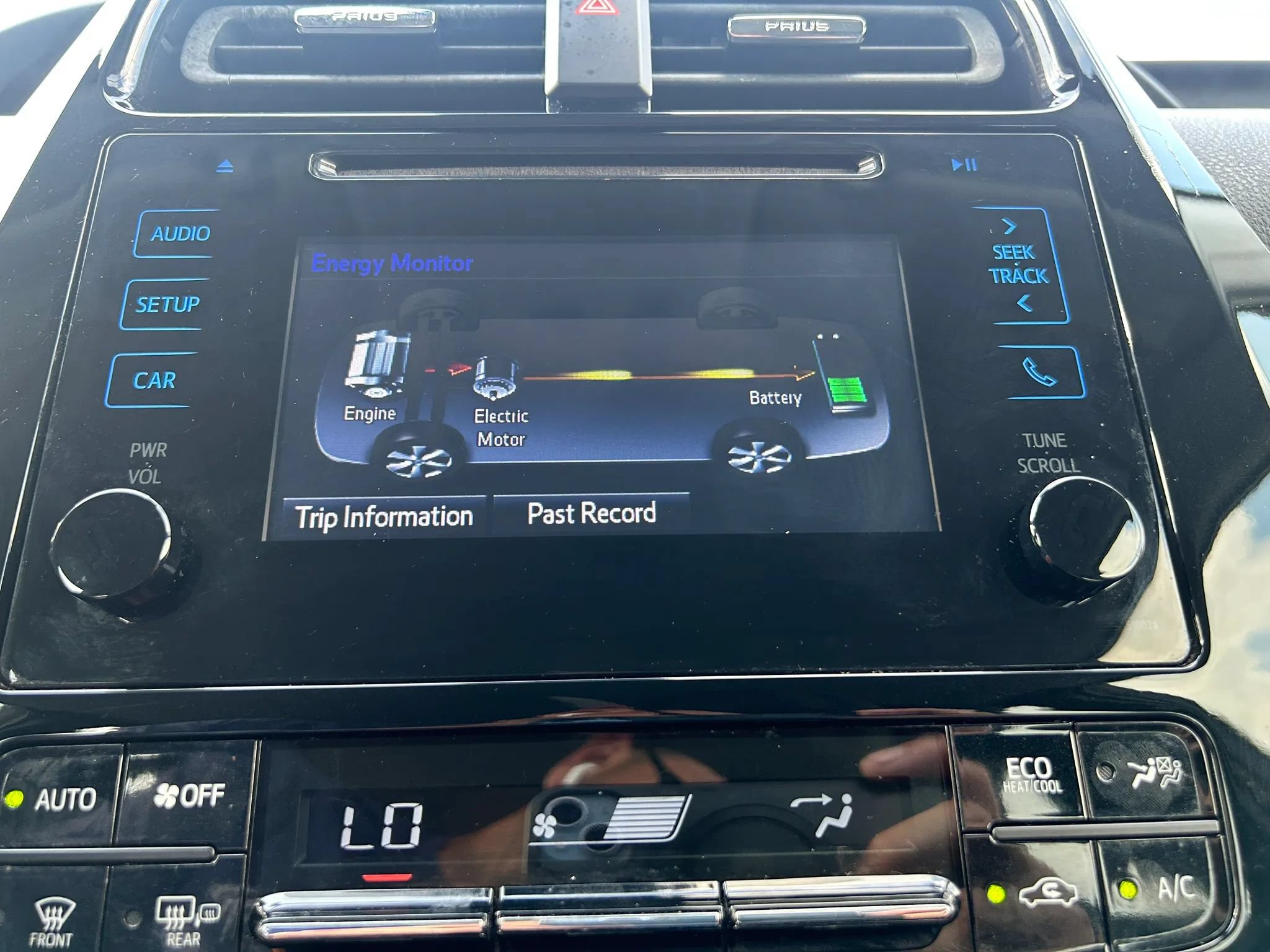 Used 2017 Toyota Prius Four FWD image 17