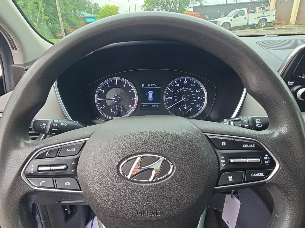 Used 2019 Hyundai Santa Fe SE AWD/4WD image 13