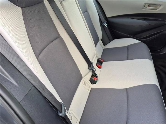 Used 2025 Toyota Corolla LE FWD image 18