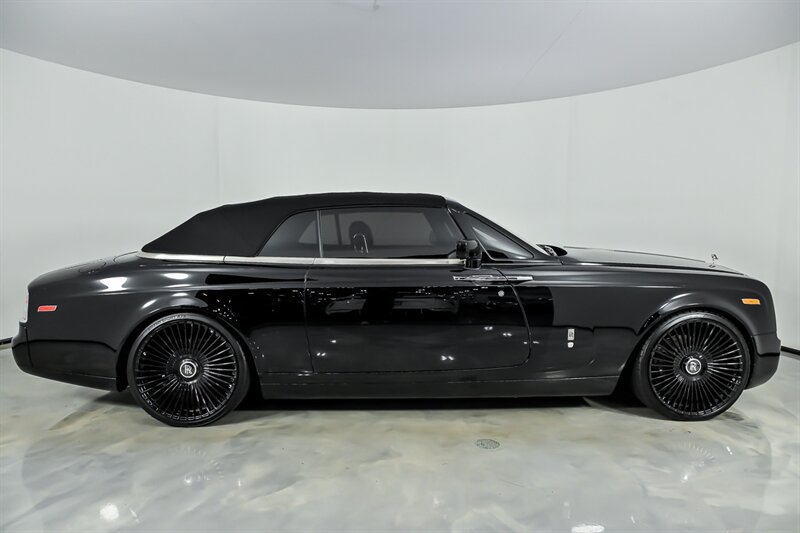 Used 2008 Rolls-Royce Phantom Drophead Coupe RWD image 12