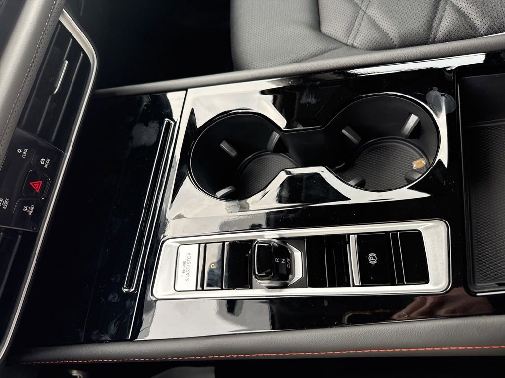 New 2026 Volkswagen Atlas Peak Edition image 19