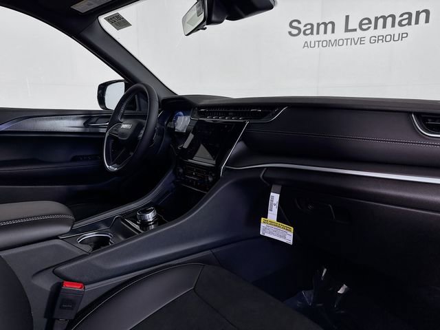 New 2025 Jeep Grand Cherokee Altitude image 29