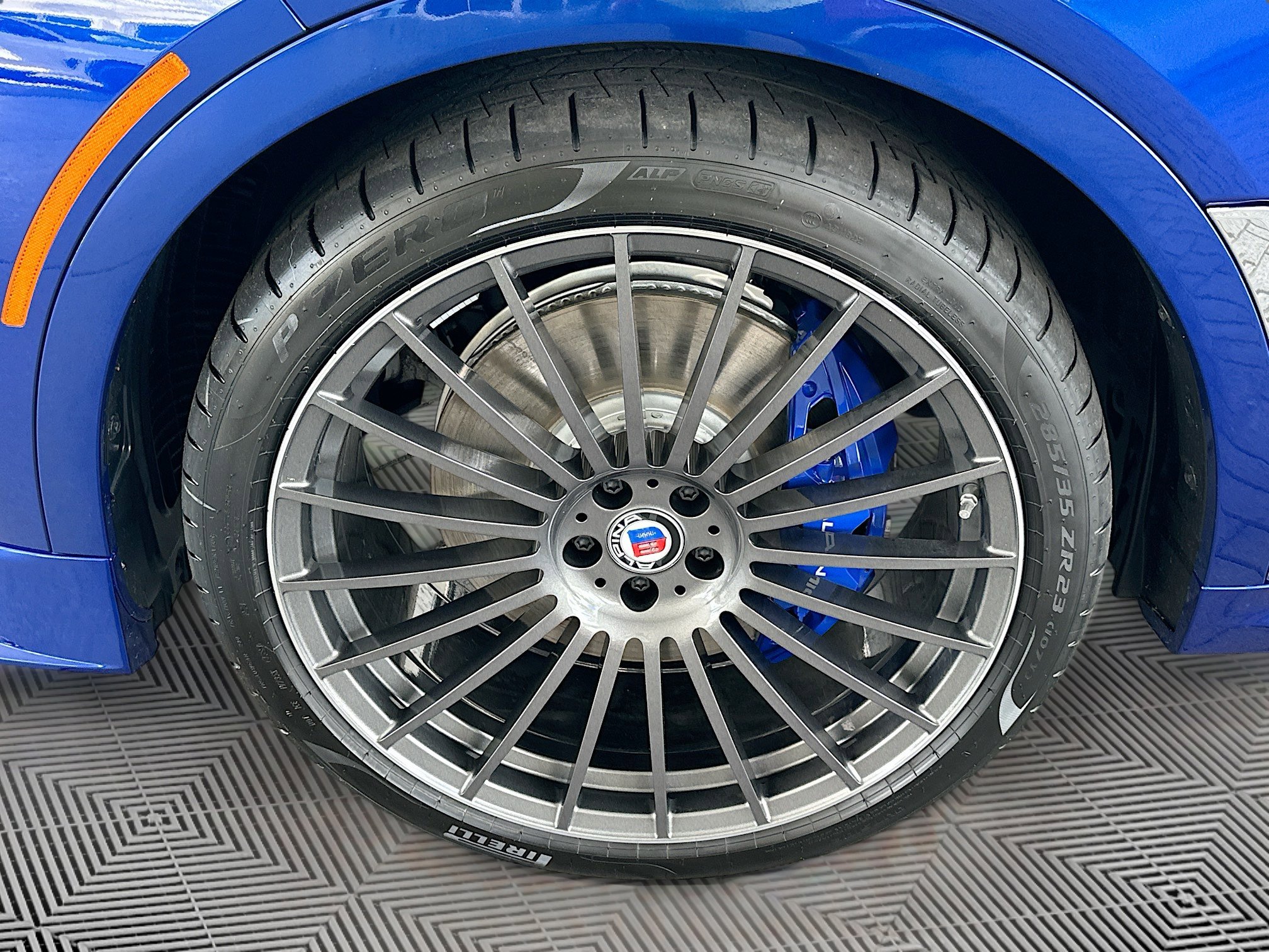 New 2026 BMW ALPINA XB7 image 29