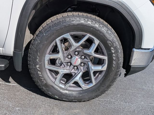Used 2024 GMC Sierra 1500 SLT w/ SLT Premium Plus Package AWD/4WD image 12