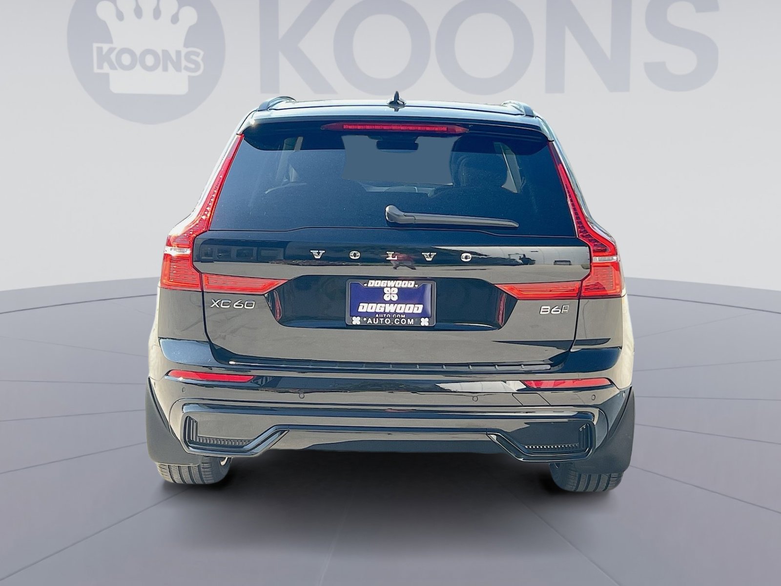 Certified 2023 Volvo XC60 B6 Ultimate w/ Climate Package image 5