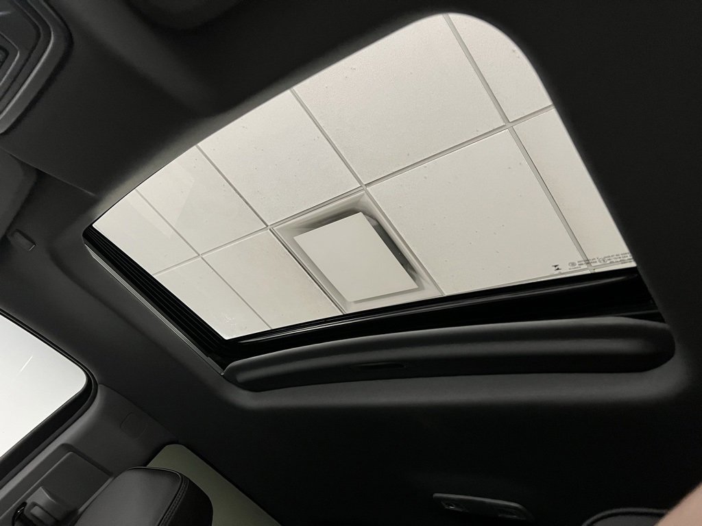 Used 2024 GMC Sierra 3500 Denali w/ Denali Reserve Package image 46