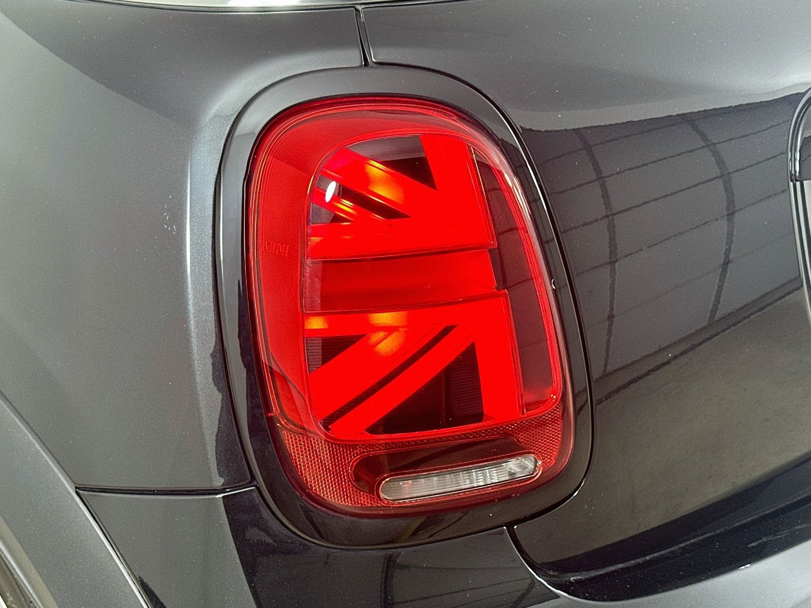 Certified 2024 MINI Cooper S FWD image 11