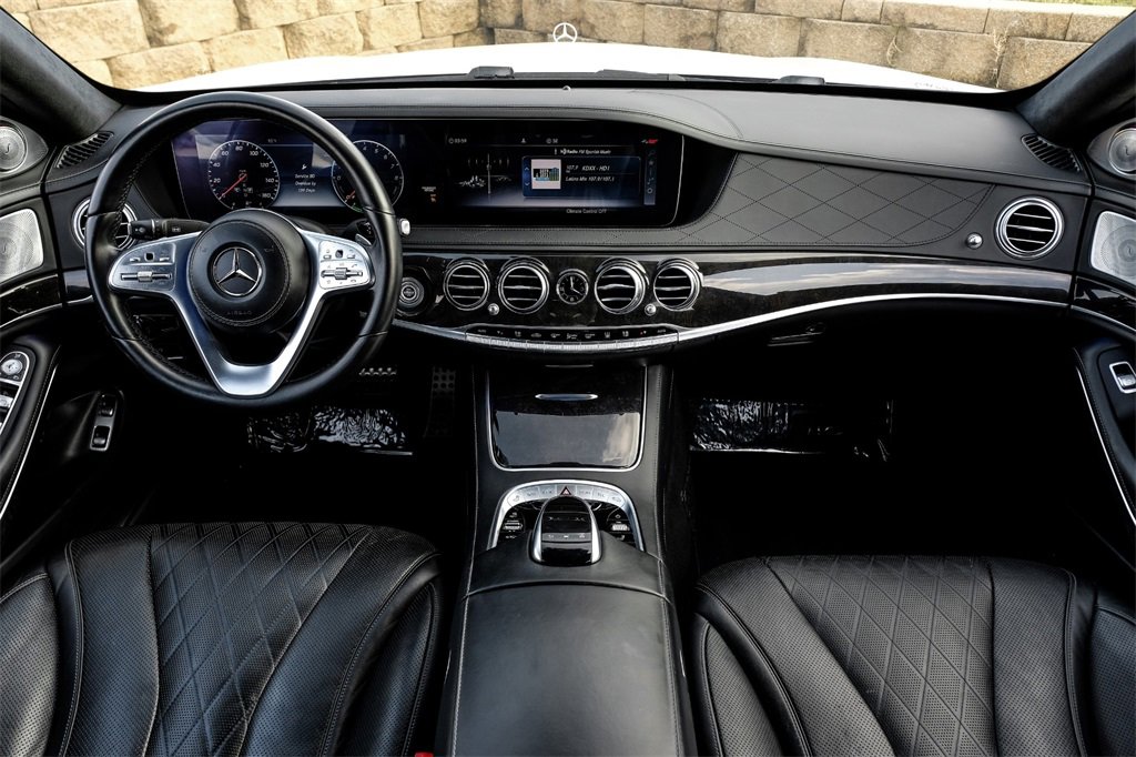 Used 2019 Mercedes-Benz S 560e w/ AMG Line Exterior image 14