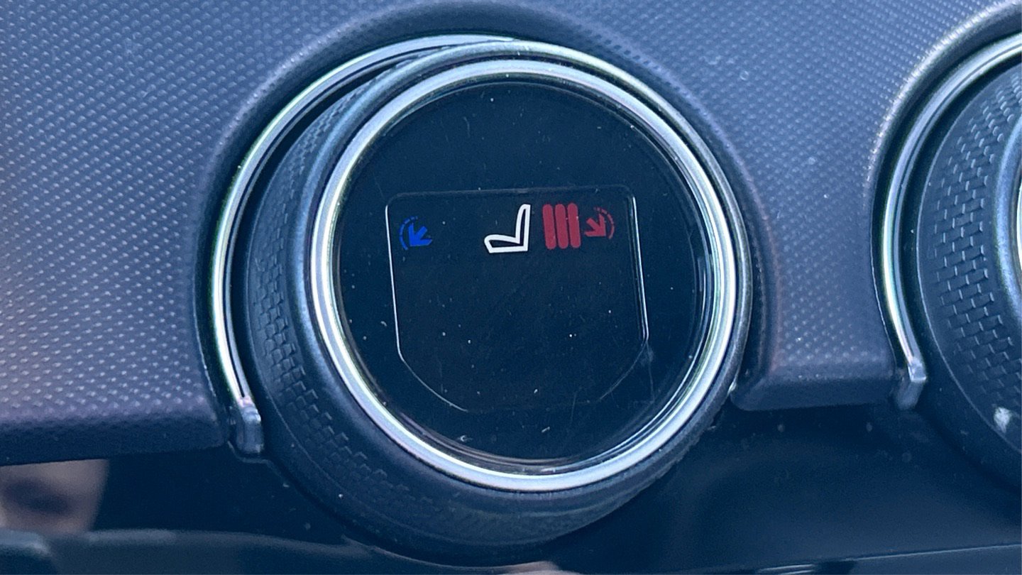 Used 2020 Jaguar F-TYPE Convertible image 26