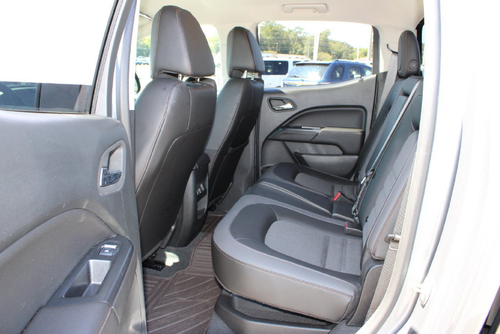 Used 2022 GMC Canyon AT4 w/ Driver Alert Package AWD/4WD image 12