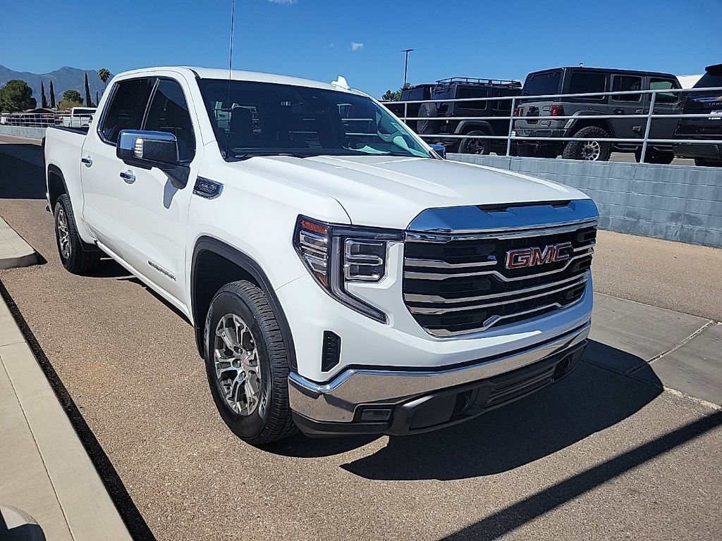 Used 2025 GMC Sierra 1500 SLT RWD image 9