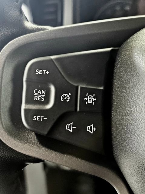 Used 2023 Ford Bronco Badlands image 21