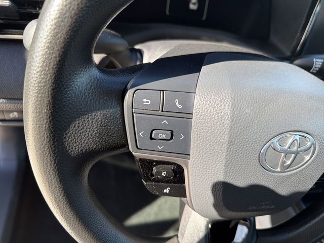 Used 2025 Toyota Camry LE FWD image 17