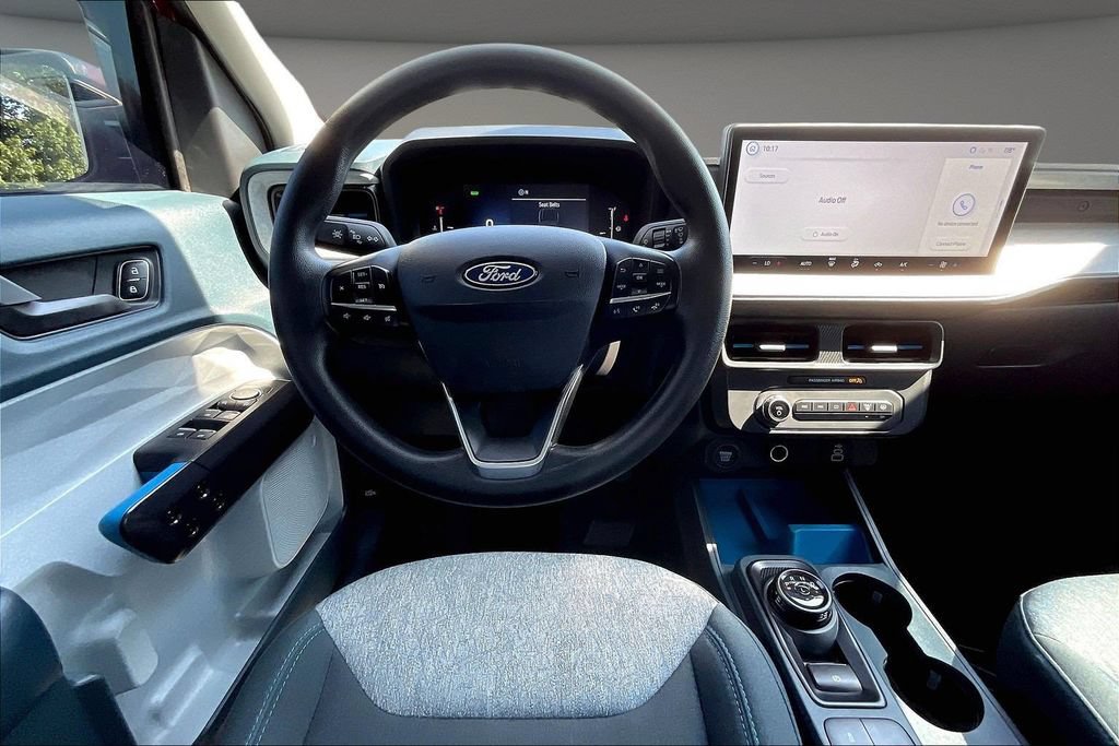 Used 2025 Ford Maverick XLT FWD image 13