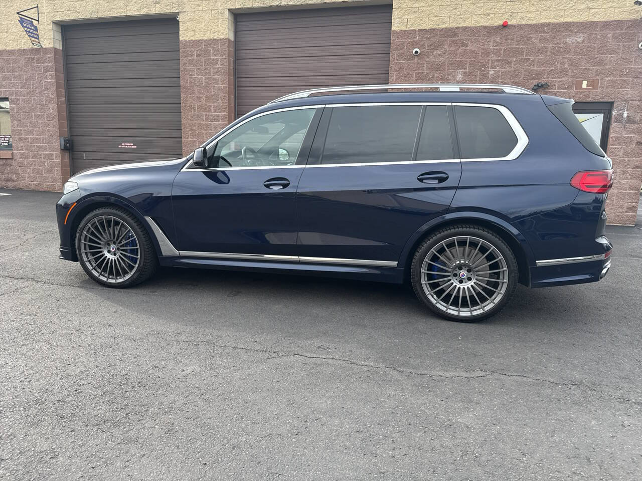 Used 2021 BMW ALPINA XB7 AWD/4WD image 22