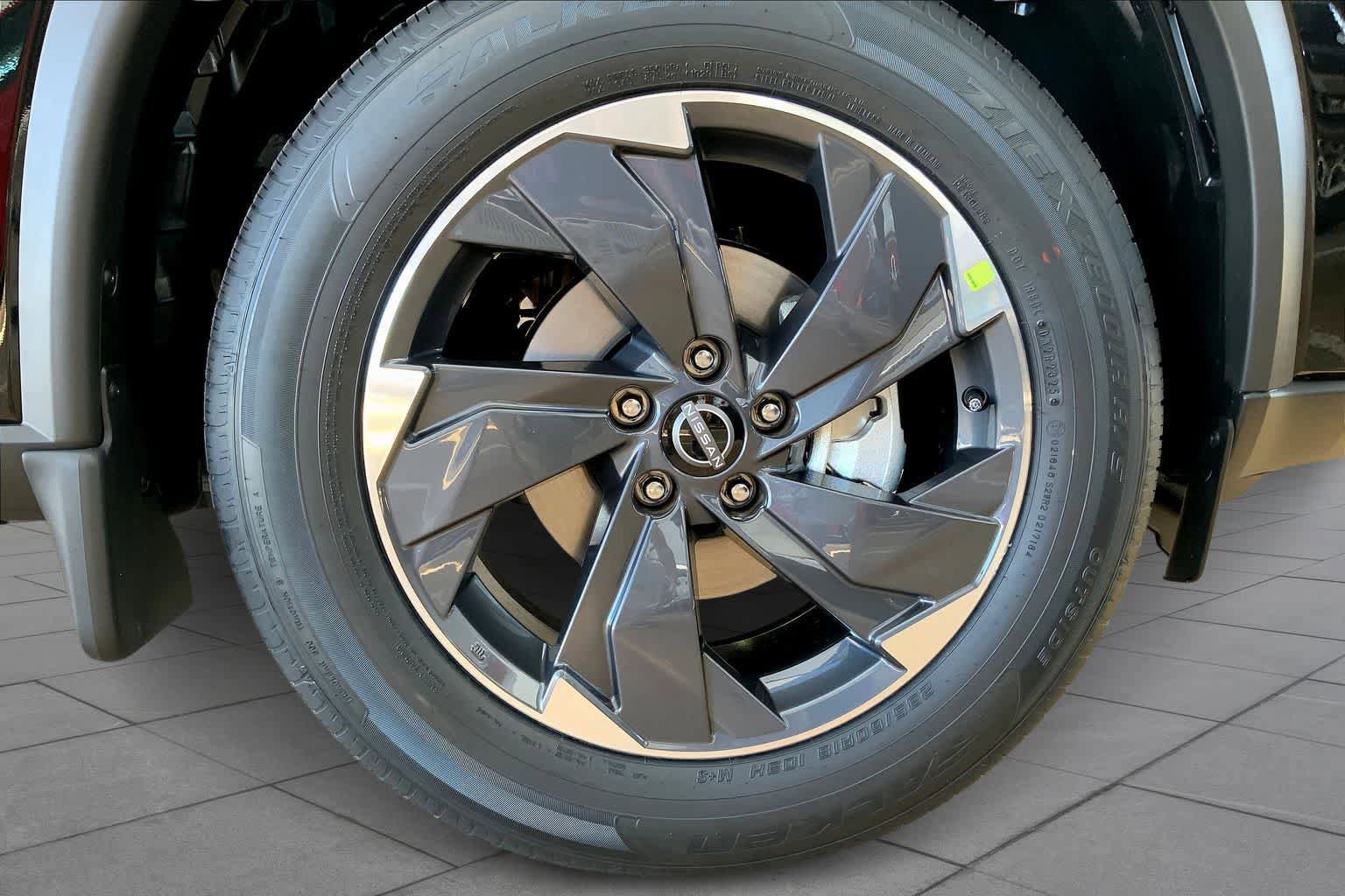 New 2026 Nissan Rogue SV FWD image 12