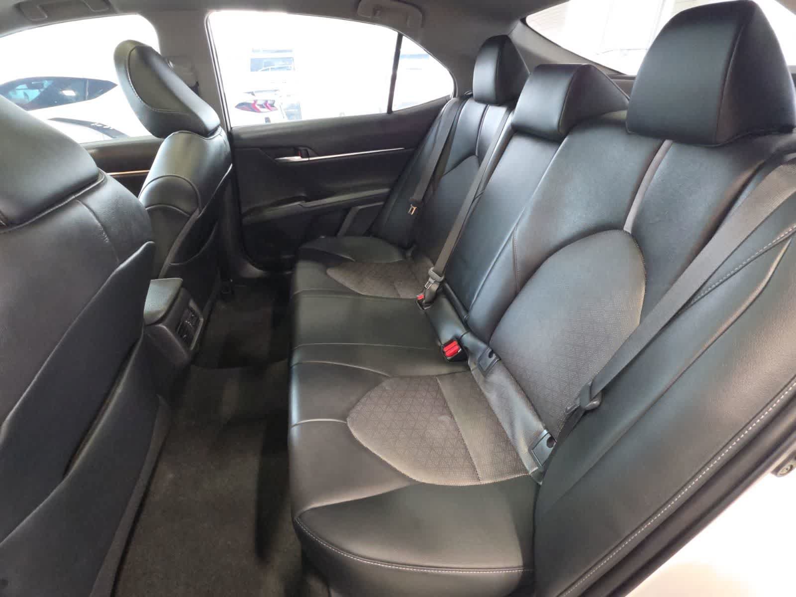 Used 2021 Toyota Camry XSE FWD image 30