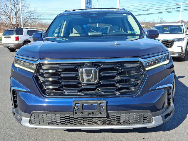Certified 2023 Honda Pilot Elite image 2