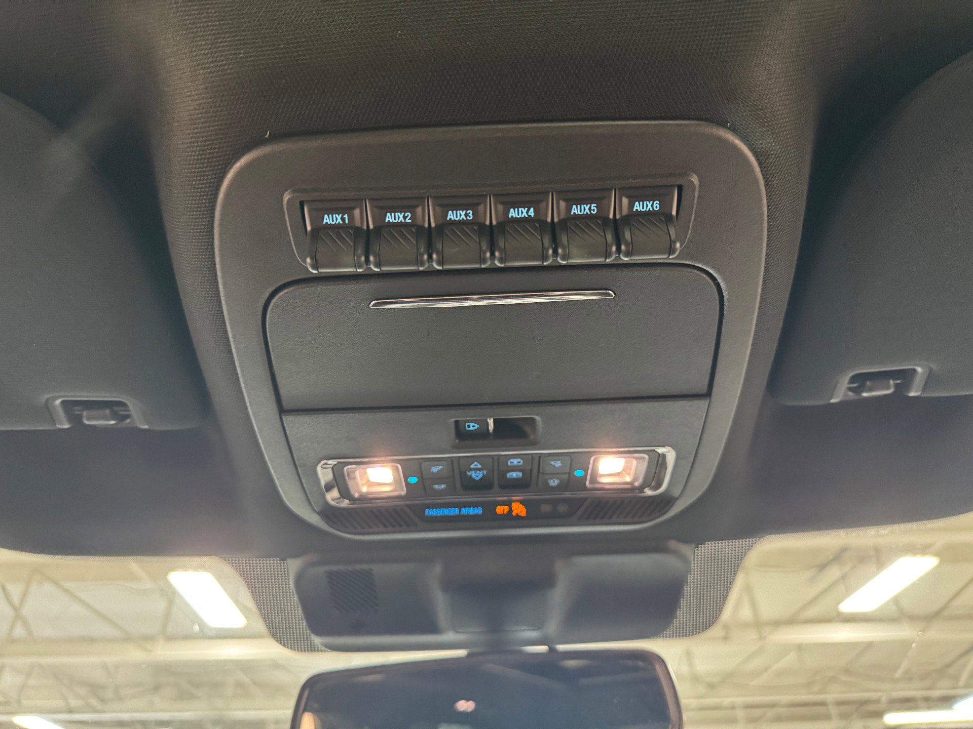 Used 2024 Ford F450 Platinum w/ Camper Package image 67