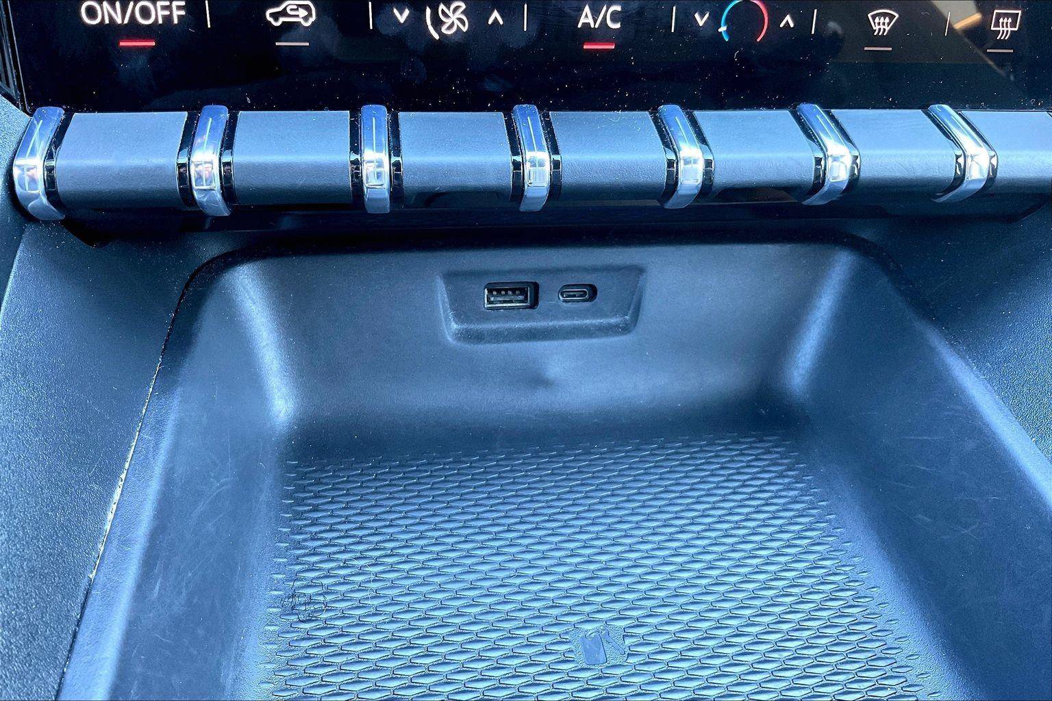 Used 2026 GMC Terrain Elevation FWD image 31