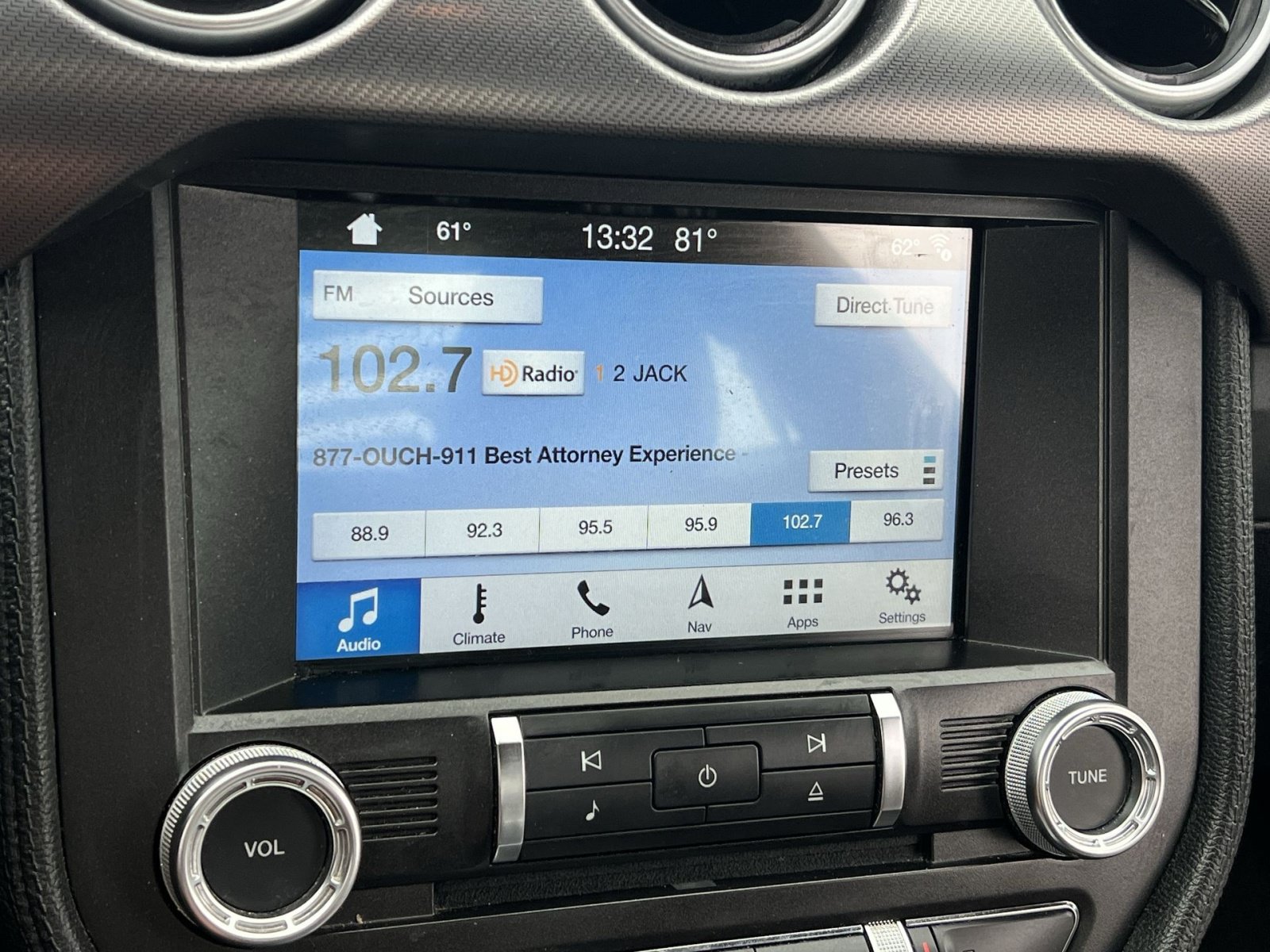 Used 2018 Ford Mustang GT Premium w/ Equipment Group 401A RWD image 18