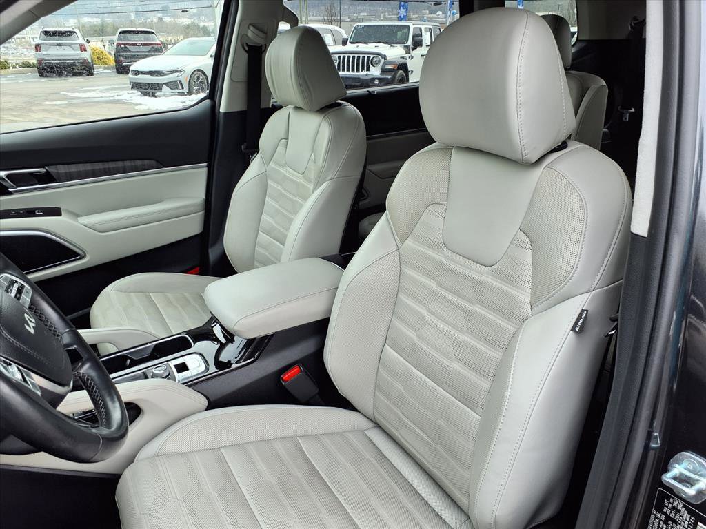Used 2023 Kia Telluride SX Prestige image 13