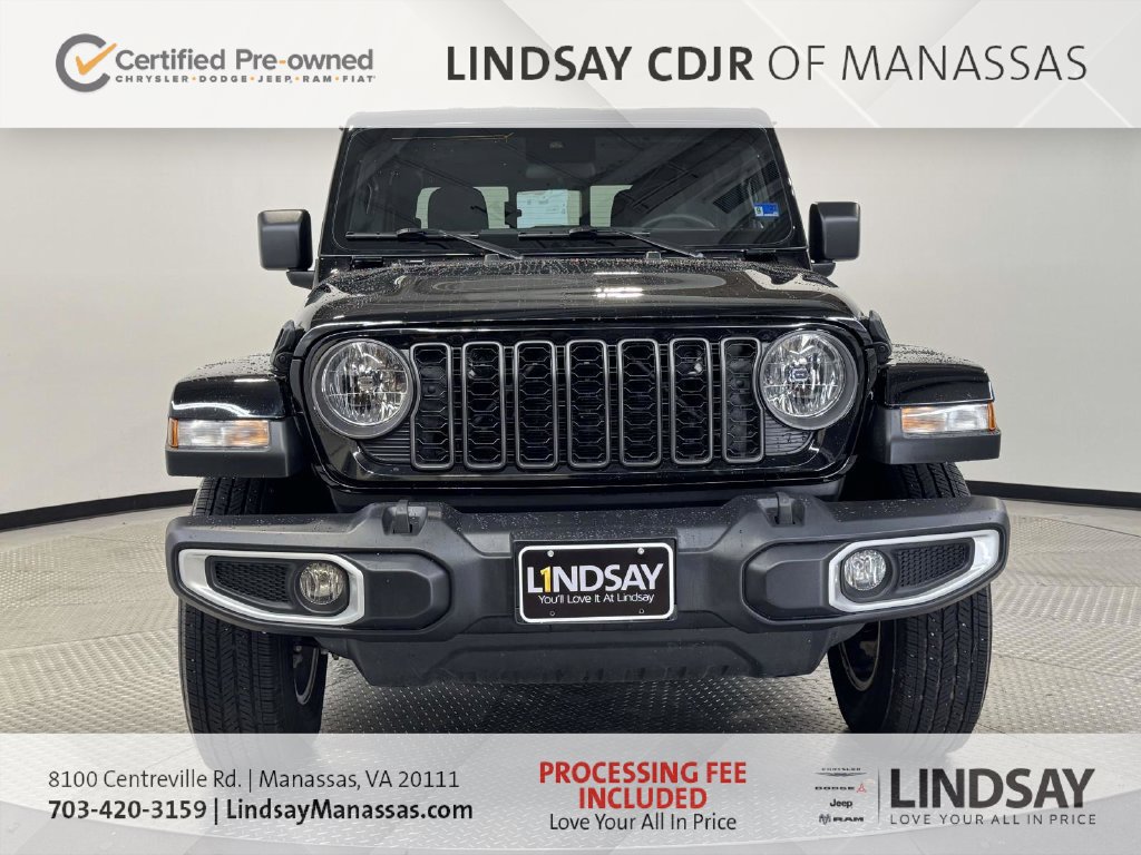 Certified 2024 Jeep Gladiator Sport AWD/4WD image 3