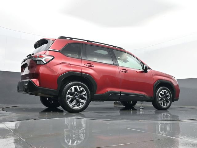 Used 2025 Subaru Forester Premium image 26