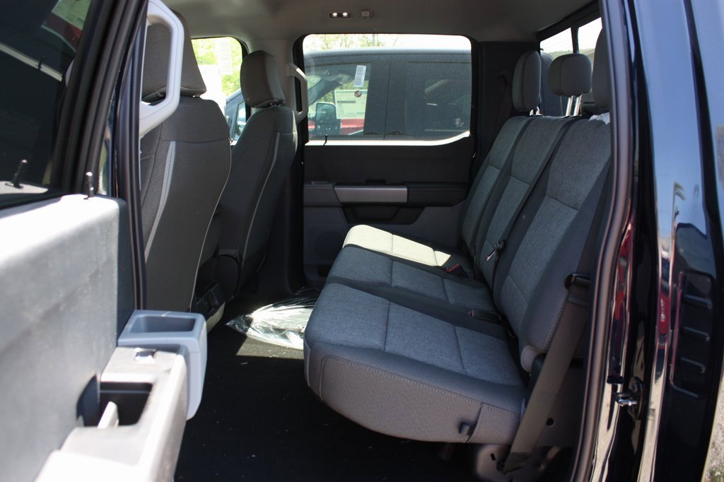 New 2025 Ford F250 XL w/ STX Appearance Package image 17