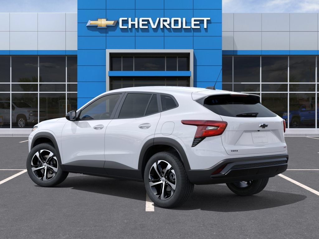 New 2026 Chevrolet Trax RS w/ Sunroof Package FWD image 3