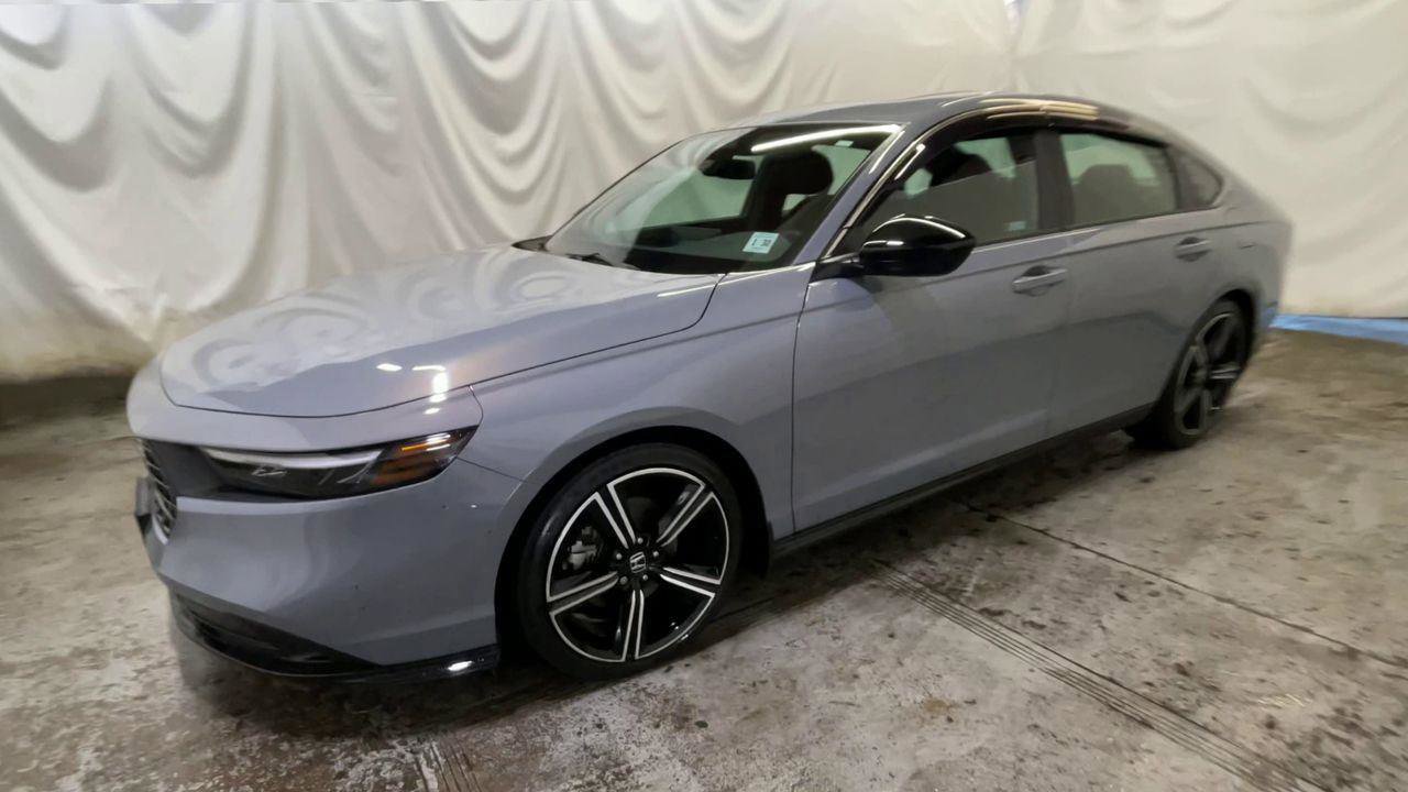 Certified 2025 Honda Accord Sport image 4