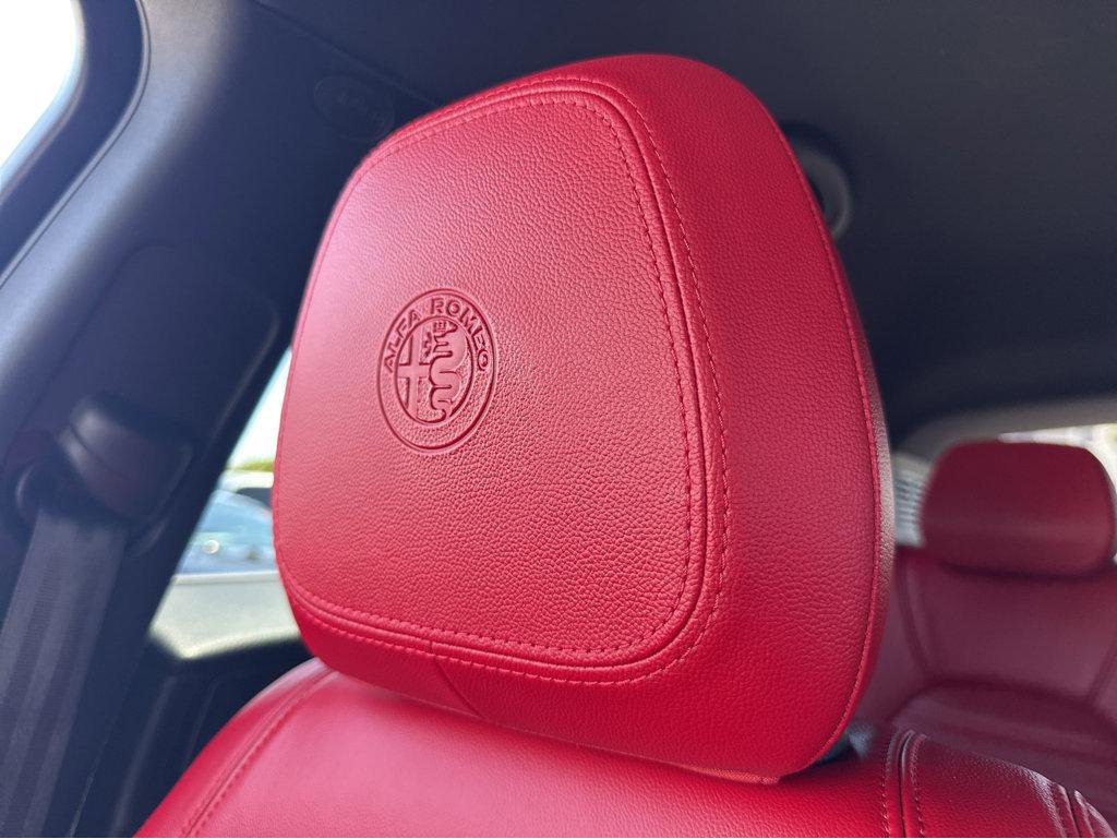 Used 2023 Alfa Romeo Stelvio Sprint RWD image 31