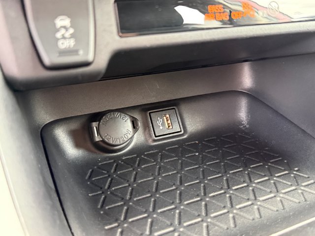 Used 2025 Toyota RAV4 LE FWD image 20
