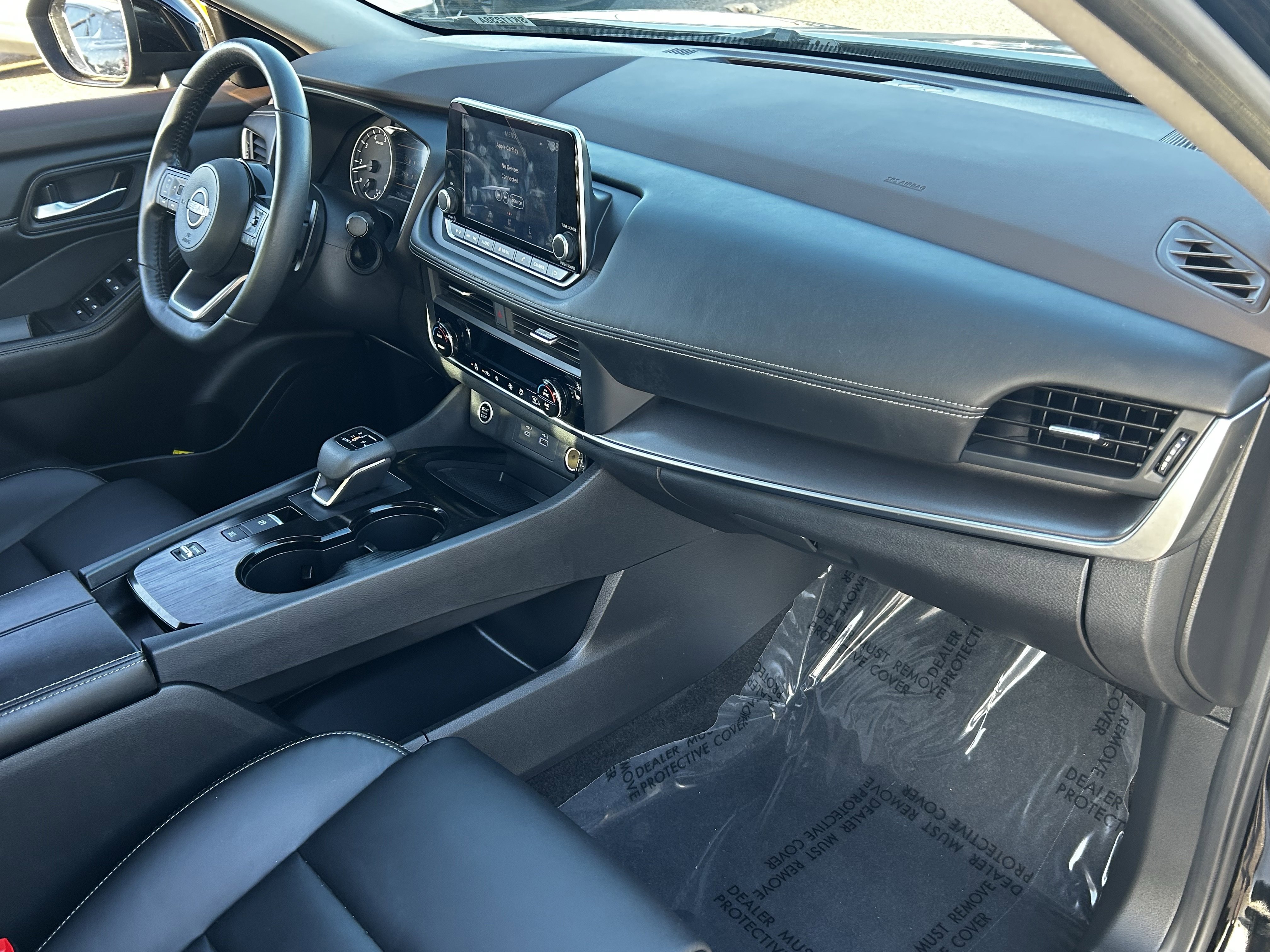 Used 2023 Nissan Rogue SV w/ SV Premium B Package image 11